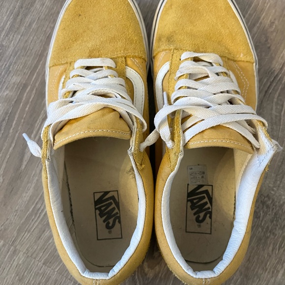 Vans - Picture 6 of 8